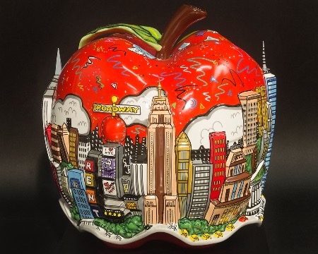 Pop goes the red apple - 28 x 28 x 25 cm - Sculpture en porcelaine